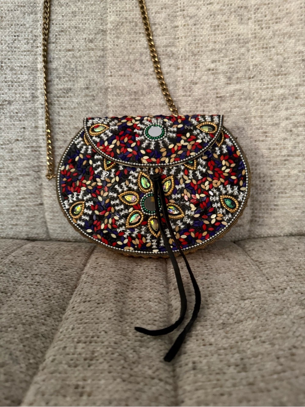 NWOT- Lulu’s Beaded Embellished crossbody handbag